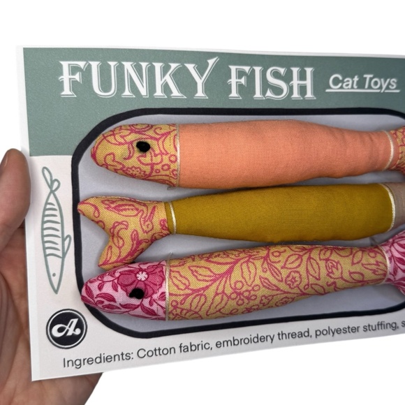 Handmade Spring Themed Funky Fish Cat Toys - Picture 4 of 5